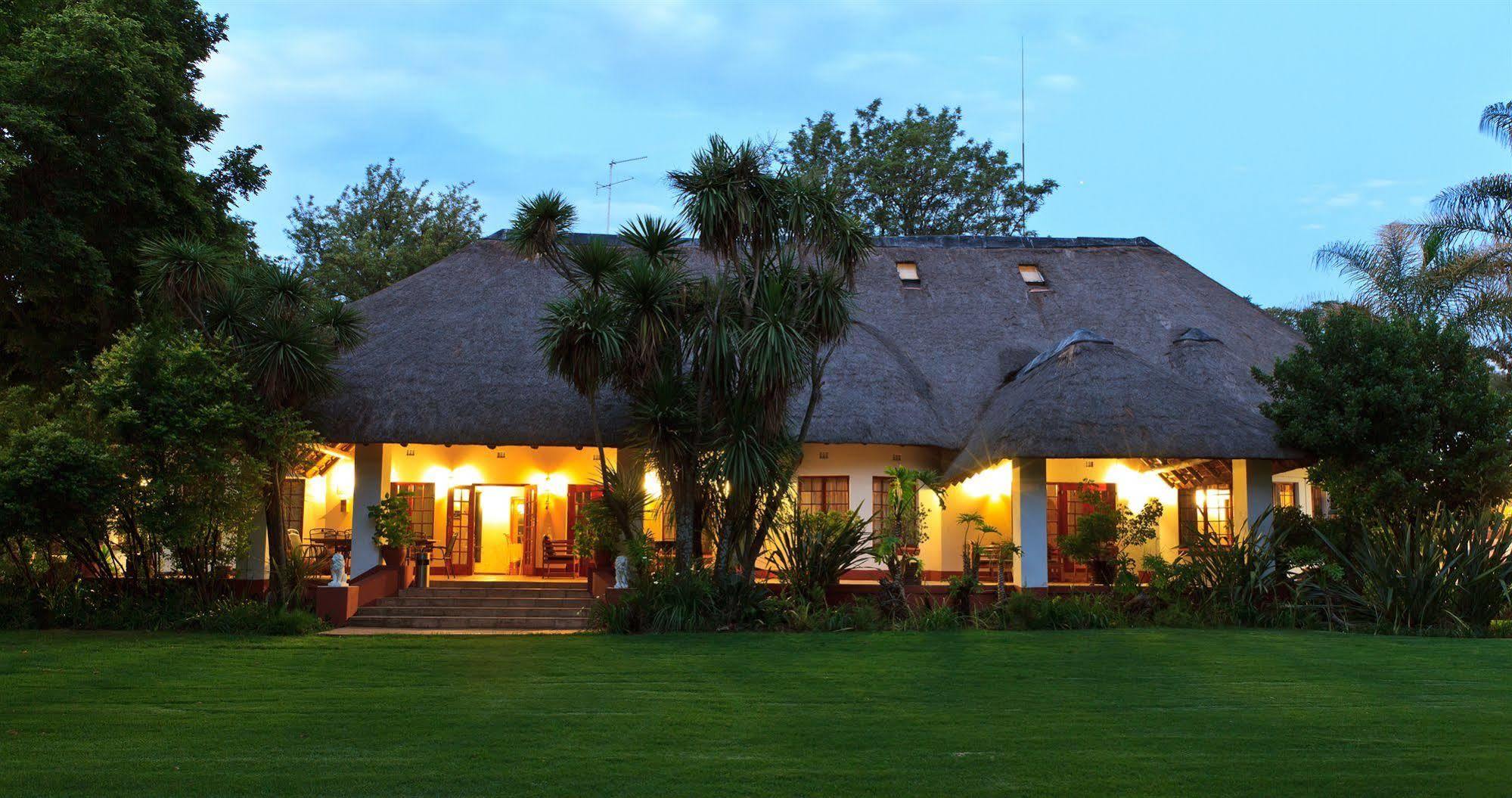 Hotel Zulu Nyala Country Manor Johannesburgo Exterior foto